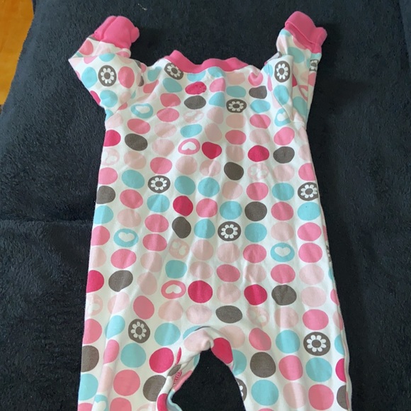 Love’n cuddles baby footies - Picture 4 of 5
